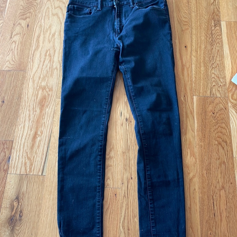 Black jeans 33x32 super skinny. ( a little stretch)